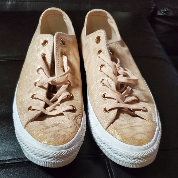 Converse - Picture 3 of 3